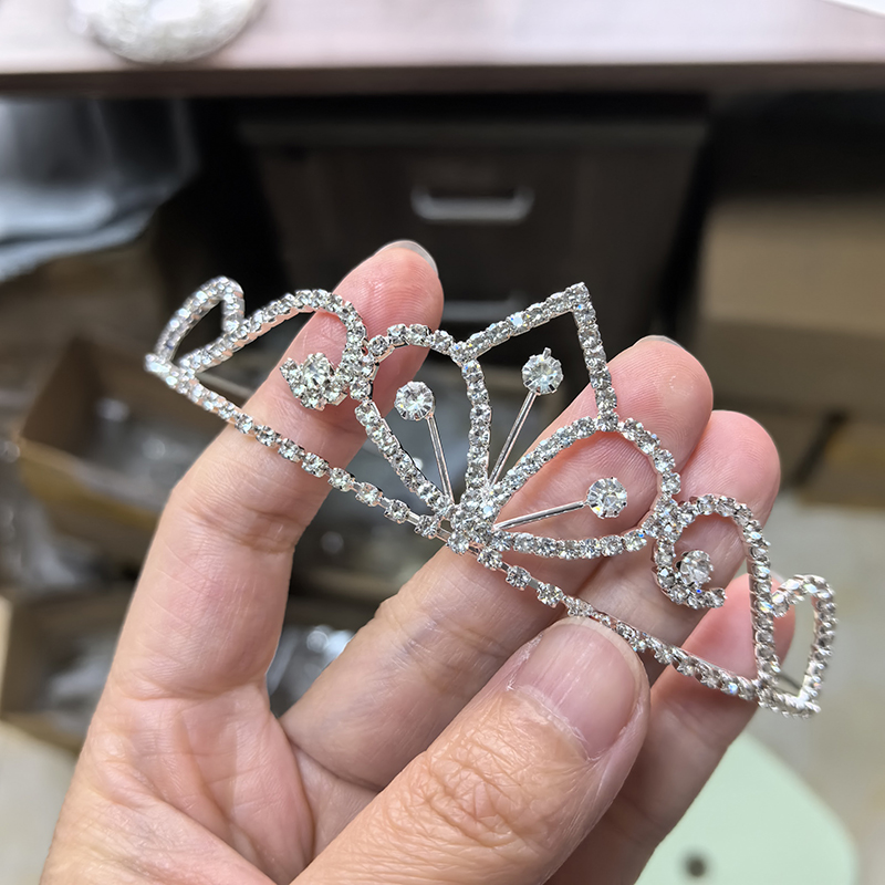 สีเงิน ไรน์สโตน มงกุฎเจ้าสาว ค - Women Knight Accessories บทวิจารณ์และราคา