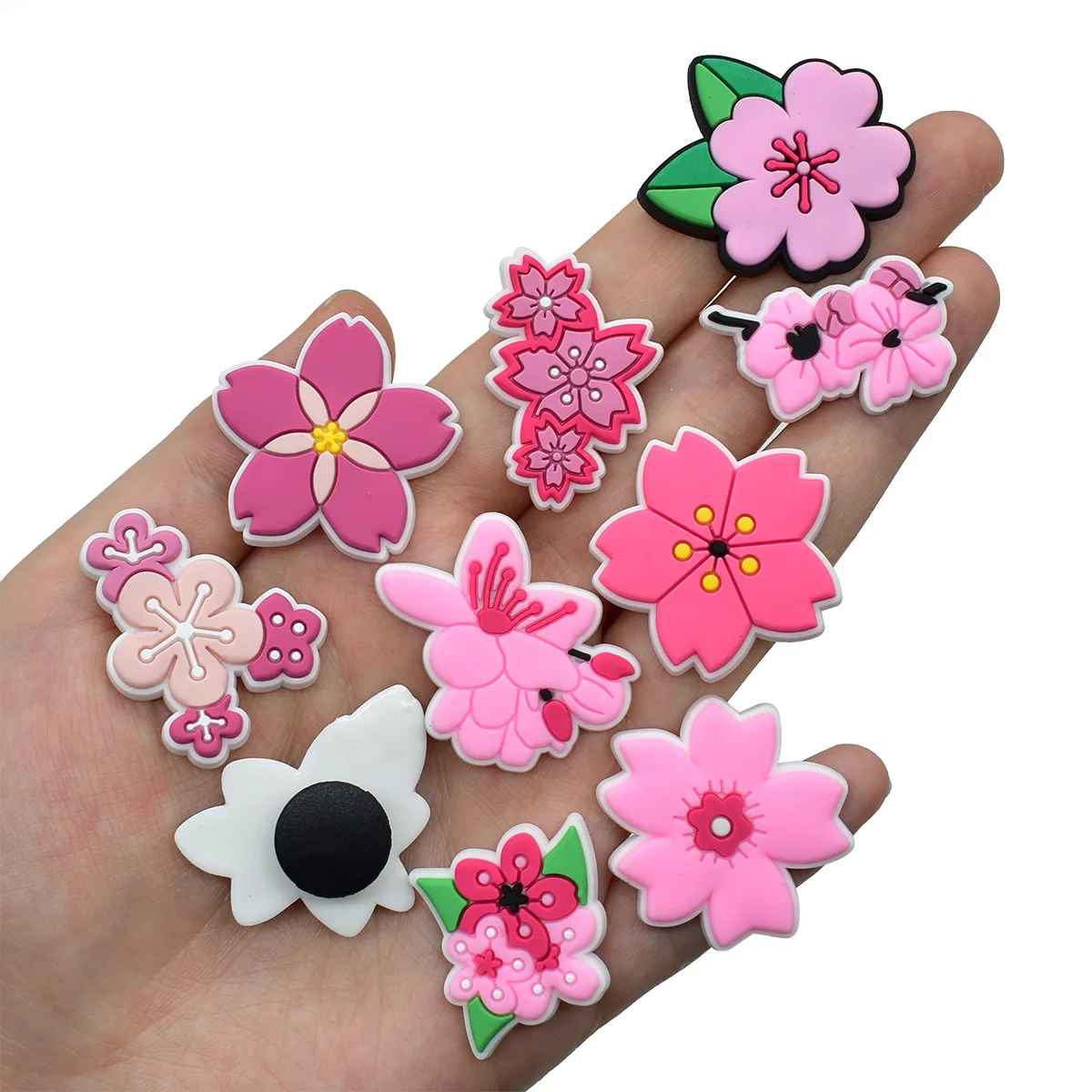 ดอกไม้สีชมพูน่ารักรองเท้า Char - Women'S Accessories Crocs บทวิจารณ์และราคา