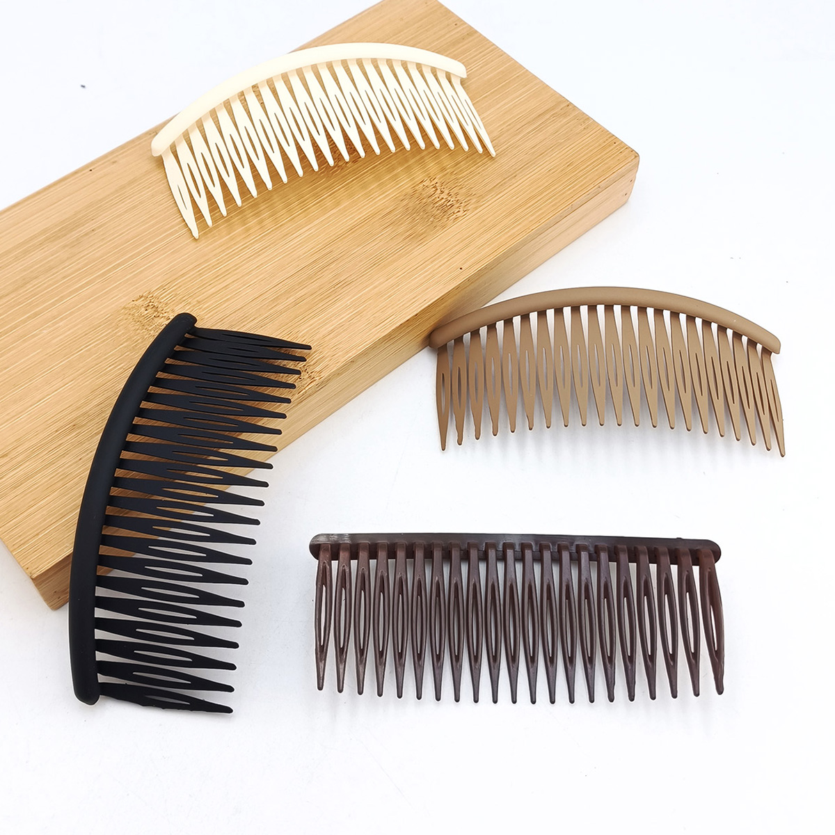 1/12 PCS ผู้หญิงหวีผมขนาดใหญ่  - Women Knight Accessories บทวิจารณ์และราคา